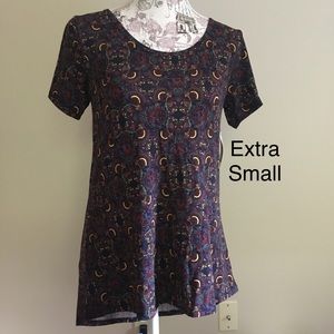 XS LuLaRoe Classic T
